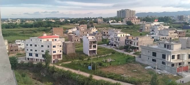 University Town Islamabad Block E 5 Marla Bast Location Plot For Sale