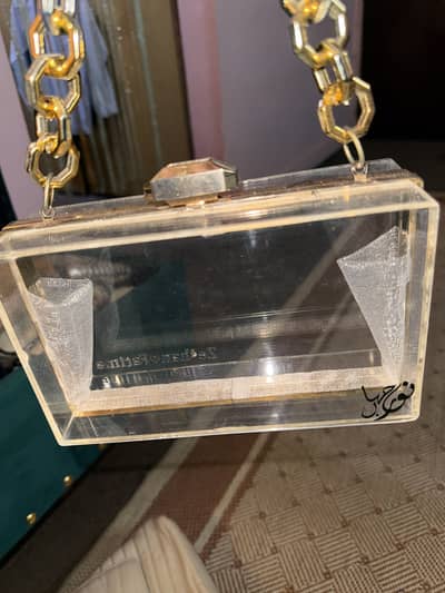 Golden 1 time used big bag not used London sa liya t