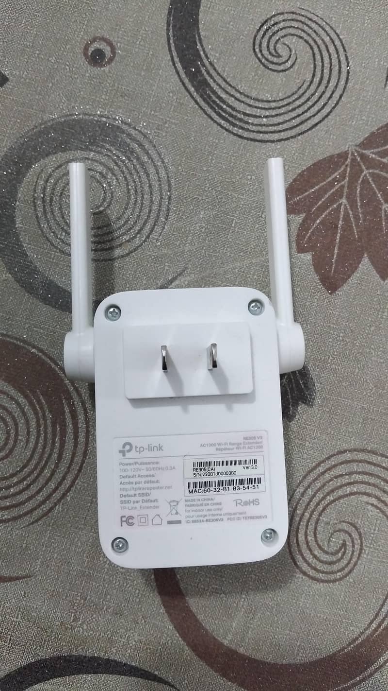 adaptor 1