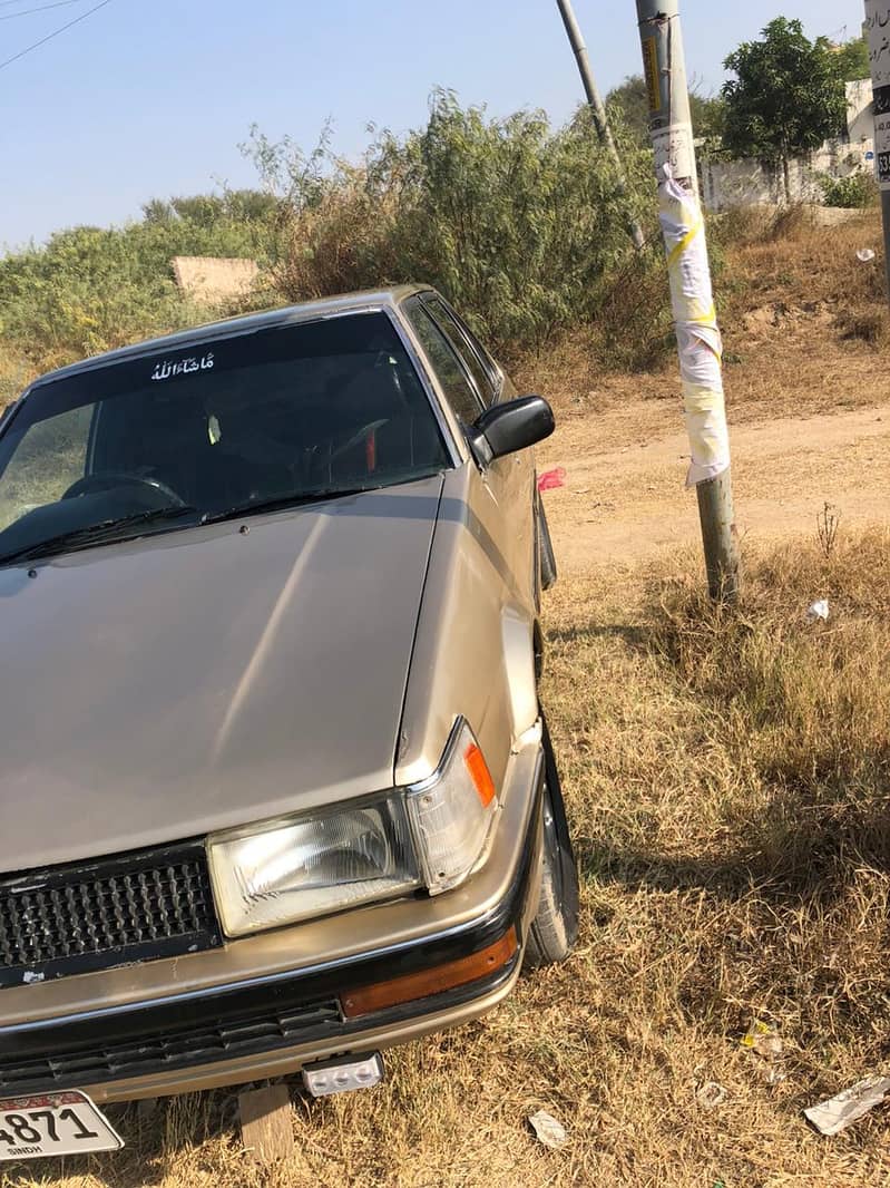 اندرونی جینون اچھی حالت میں ہے اےسی سٹارٹ انجن گیر کلیر ٹائر نے 19