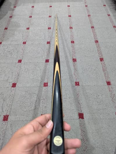 John Paris one piece snooker cue.