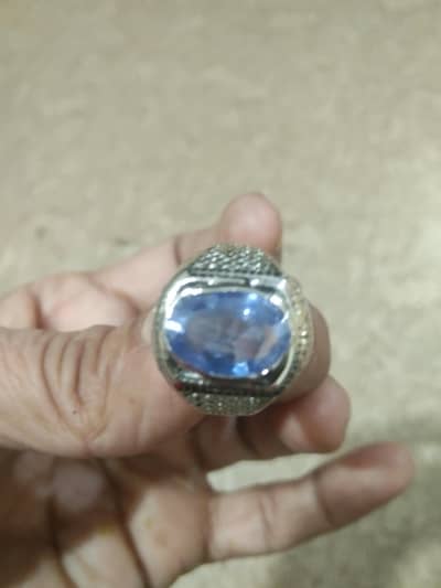 salon ka nelam chandi ki angothi Italian