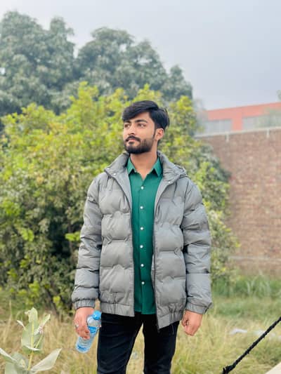 Mujhe koi night jop chahie