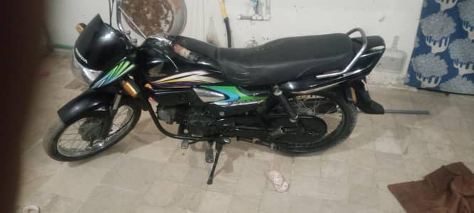 Honda 100 Rs 85000