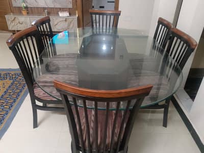 6 chairs dining table set in just Rs. 50000