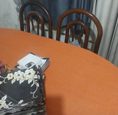 Dining table for sale