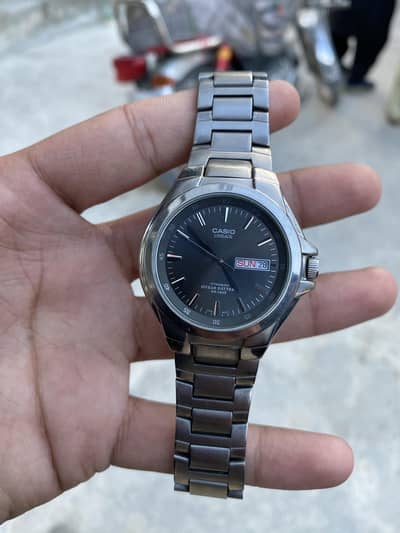 orignal Casio Lineage titanuiam anlalog  date and day mens watch 10/10
