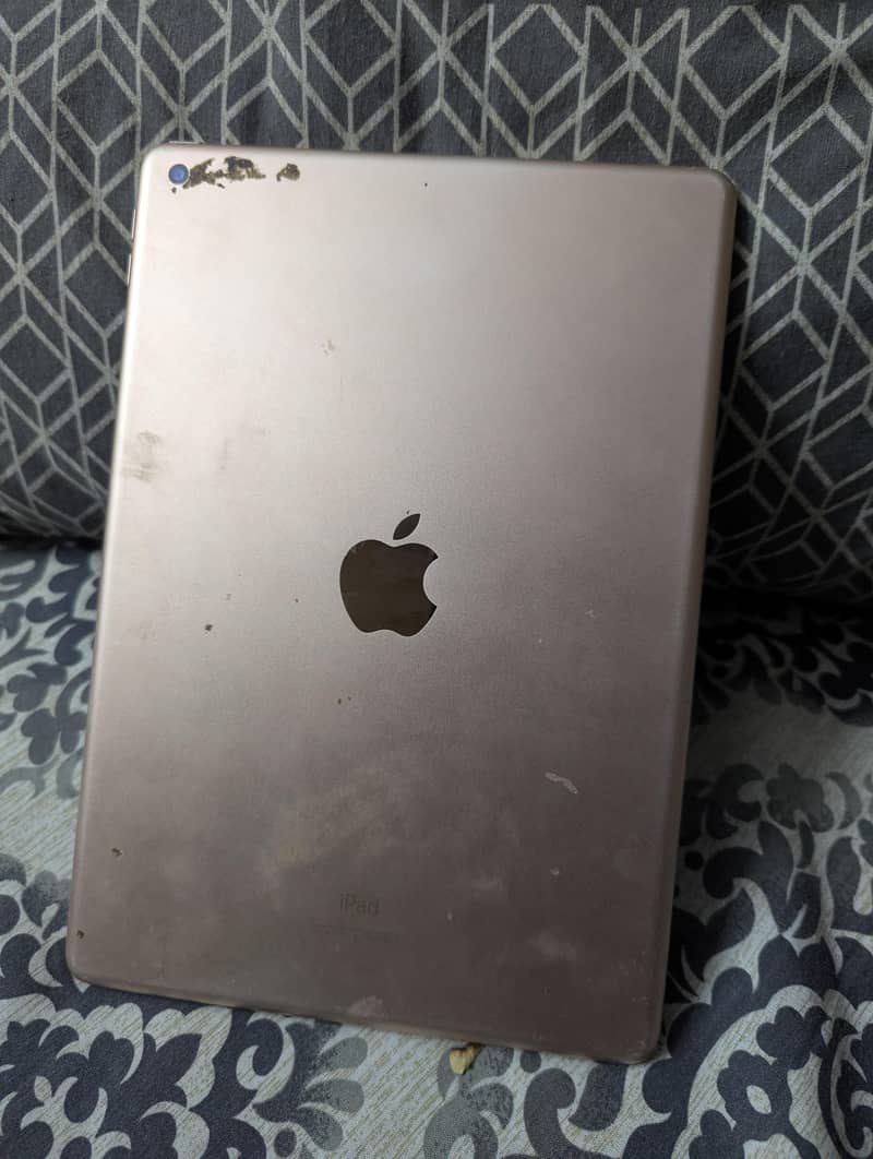 ipad generation 7 condition 9/10 5