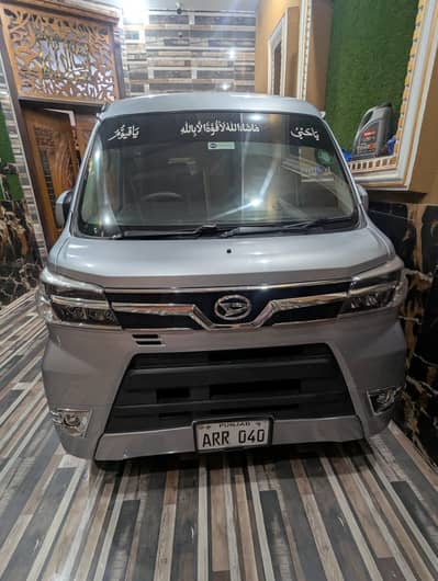 Daihatsu Atrai wegon 4×4 top of the line