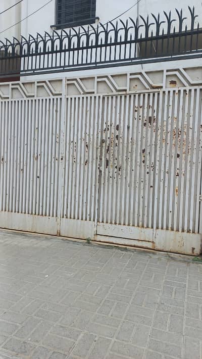 250 Yds Ground Plus One, 2 Side Corner Ambala Bakery Wala Road, PECHS Block 6