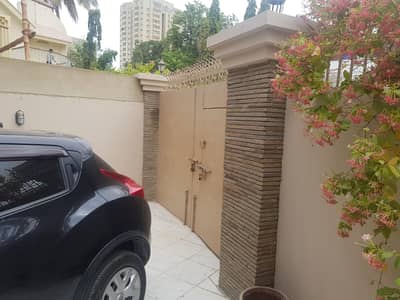 230 Sq. Yards Town House, PECHS Block-3