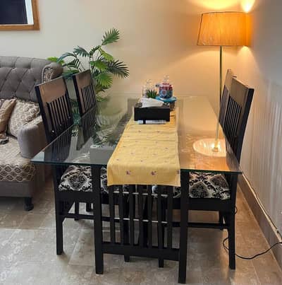 6 seater dining table and chairs