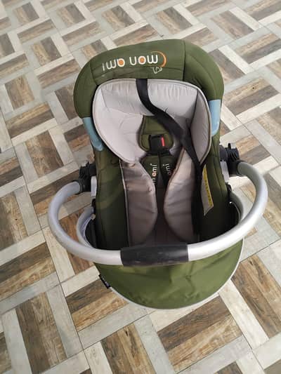 Baby carry cot