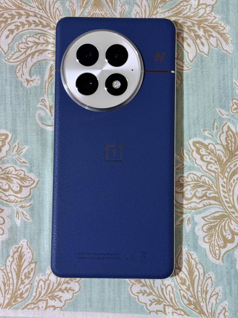 OnePlus 13 512GB Storage 16GB RAM | Non-PTA | Like New Condition 0