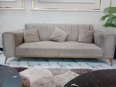 Stylist modern 7 seater sofa for sale