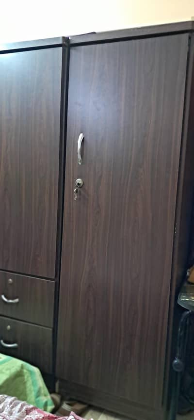 wardrobe almirah almari cubbord