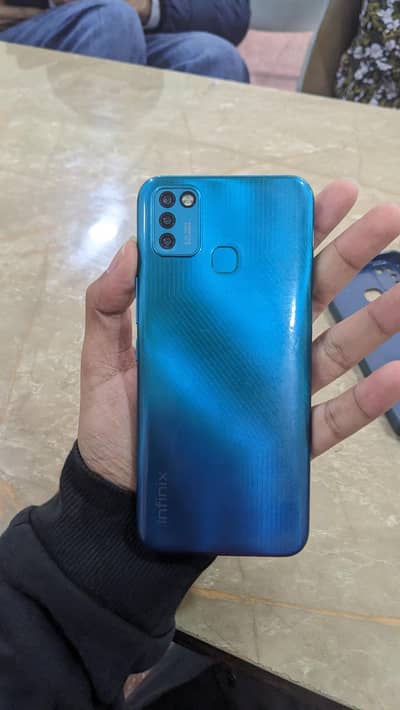 Infinix smart 6 (4/64)