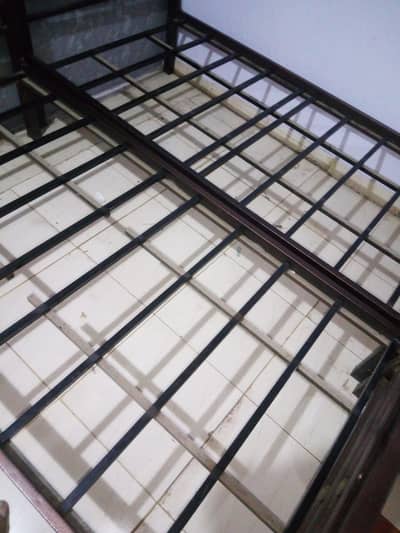 2 Single Beds Available for Sale