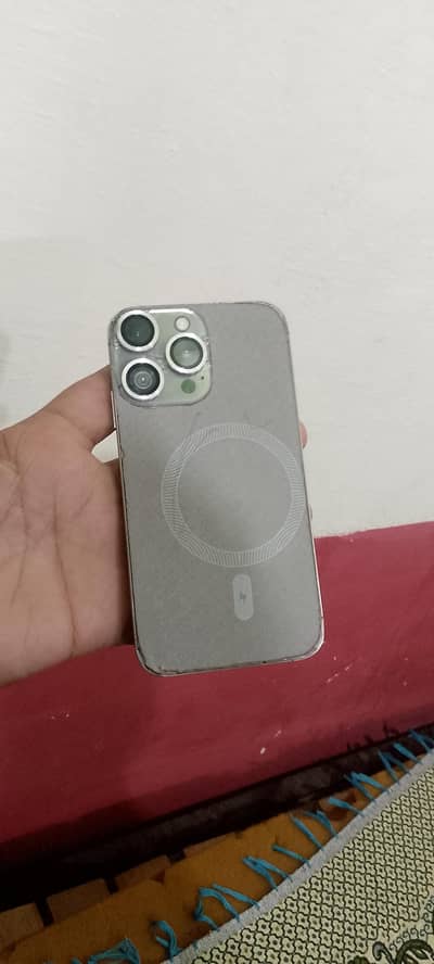 Iphone Xr Converted to. 15 Pro. . . Watsapp. . . 03024074083. . . .