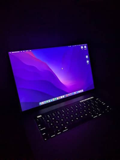 MacBook pro 2016  1 TB 15 inch
