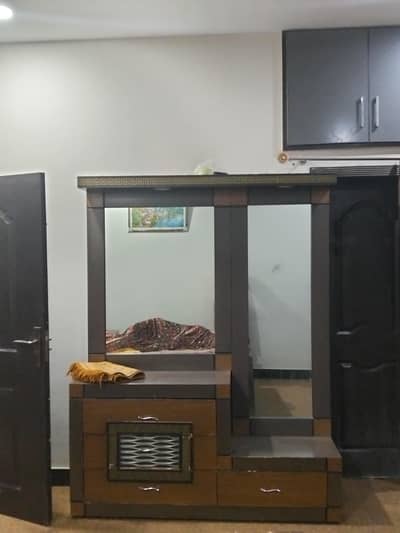 Wooden dressing table