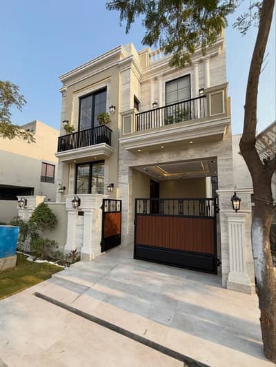 Facing Park 5 Marla House on RENT in ETIHAD TOWN with4 Bedrooms