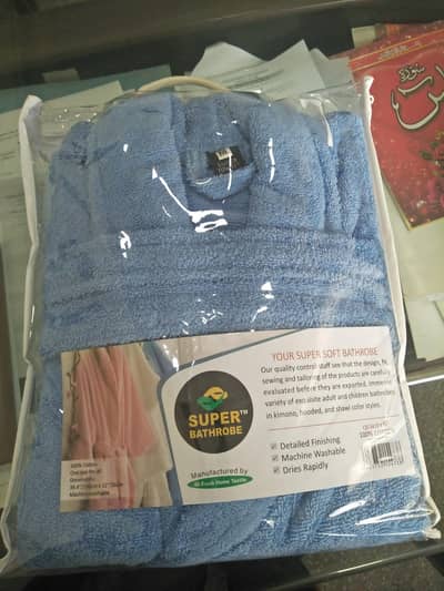 BATH ROBE
