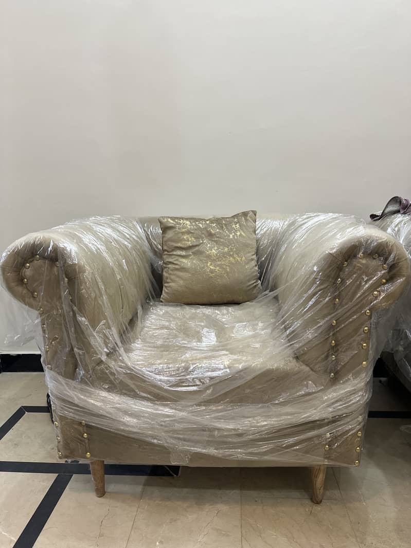 Sofa set 10/10 condition 2