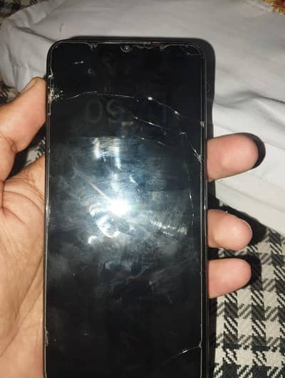 condition 10/8 And only glass damage and argent sale and 4+4/128 black