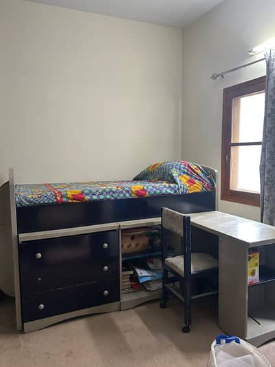 Children bed with writing table