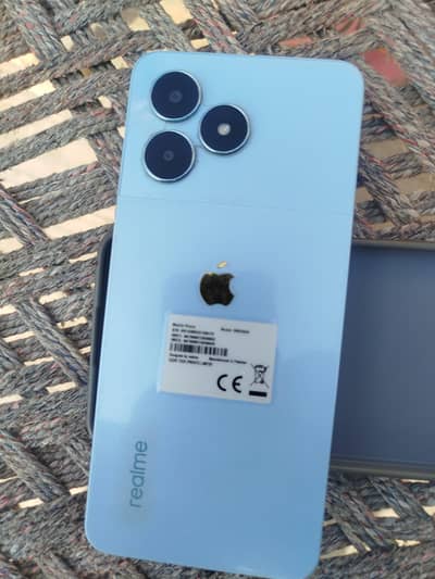 good condition box charger sat 2 month warranty