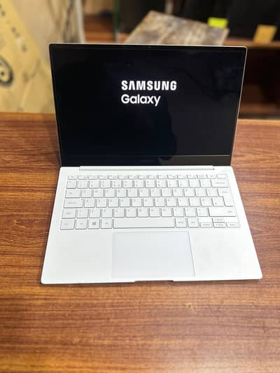 Samsung galaxy book pro i5 11th gen 8/256 nvme ultra slim laptop
