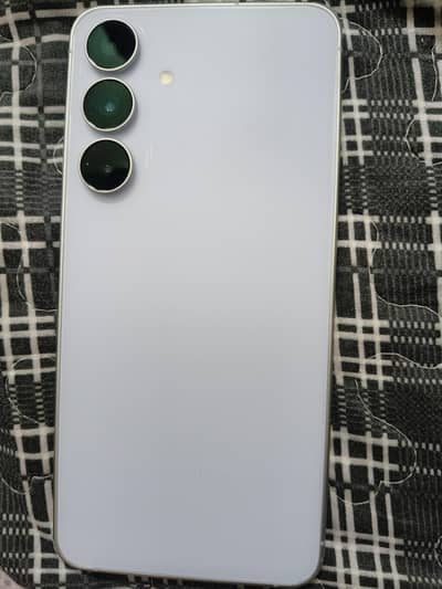 samsung S25 FE 1 month used icy blue color