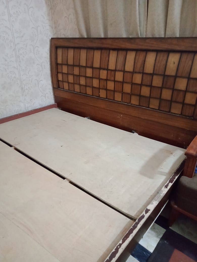 Double Size Bed 0