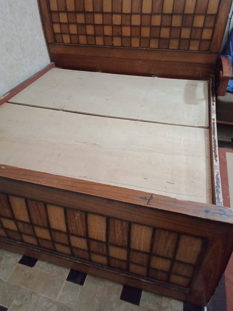 Double Size Bed 1