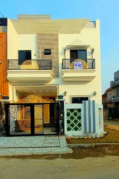 Lower portion with 3 Bed prime location judical society.