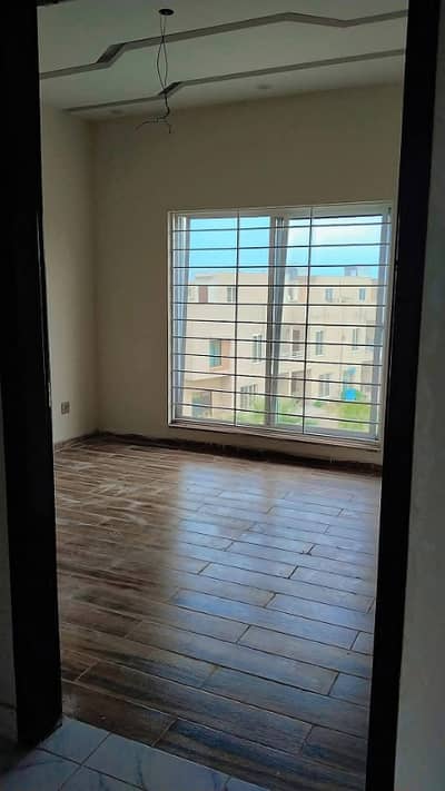 700 sqf office main 60 feet road near LAQWS SCHOOL f2 Johar Town.