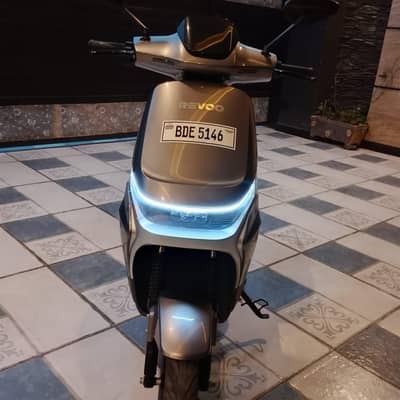 revo scooty for sell urgent. 0313 4935014