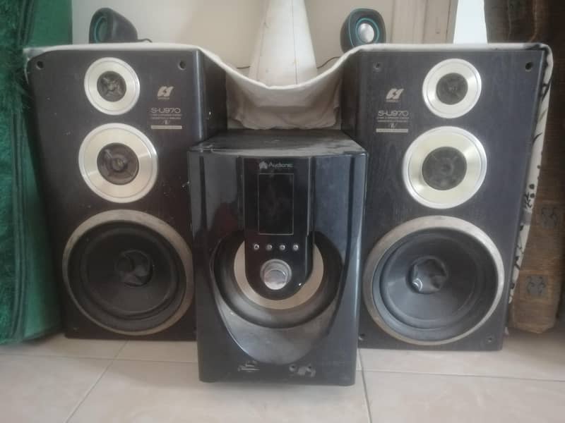 audionic buffer and speaker 1