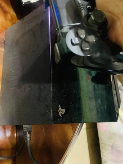 PS4 fat 500gb with one original controller