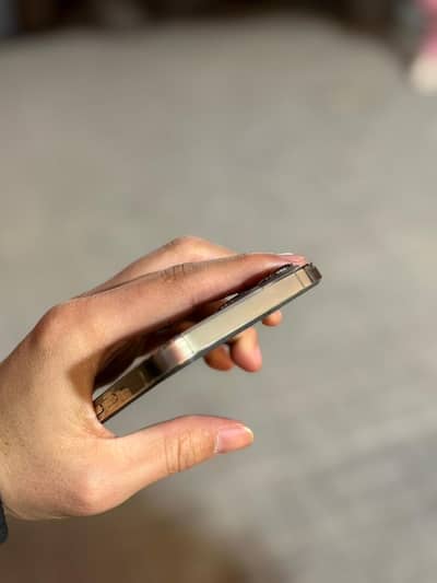 Display par oper lines a gayi hain mob girny ki waja say panel ok ha