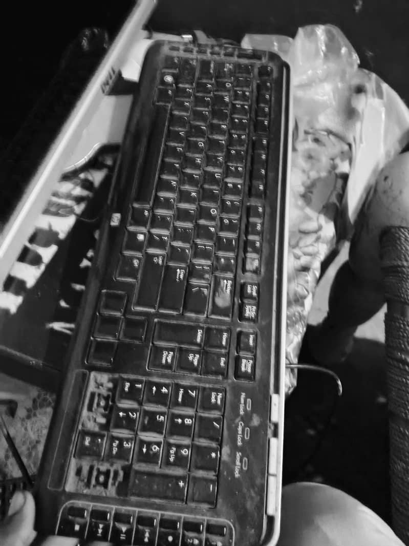 computer with CPU led keyboard mouse 2