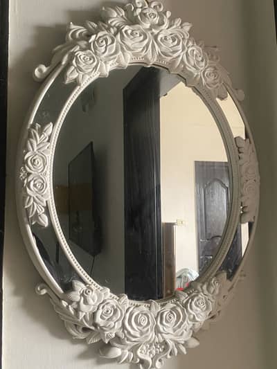 White Vintage Floral Wall Mirror – Premium Decor