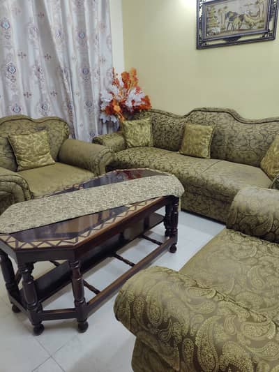 5 Seater Sofa Set for Sale in A-One Condition