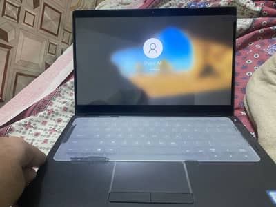 Dell Latitude 5300 2in1 Touch Sacreen