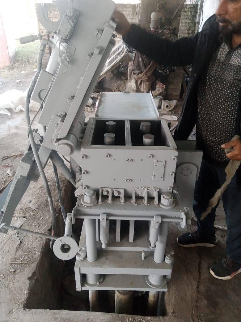 interlocking bricks machine 13