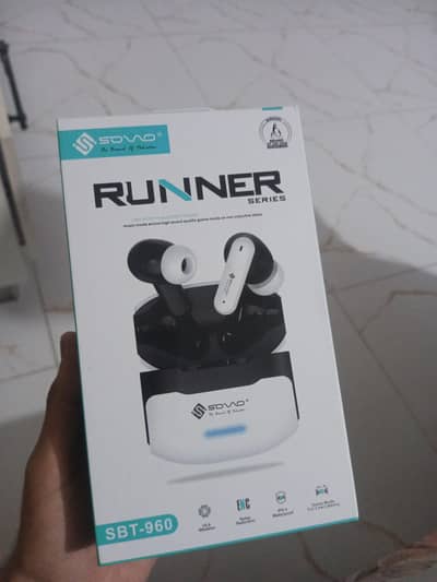 Runner series airbuds