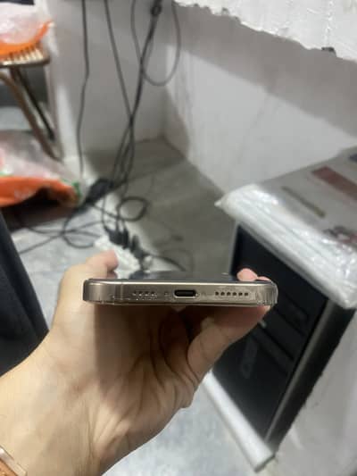 16 pro mac jv 256 gb