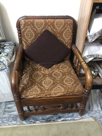 5 seater sofa set & table