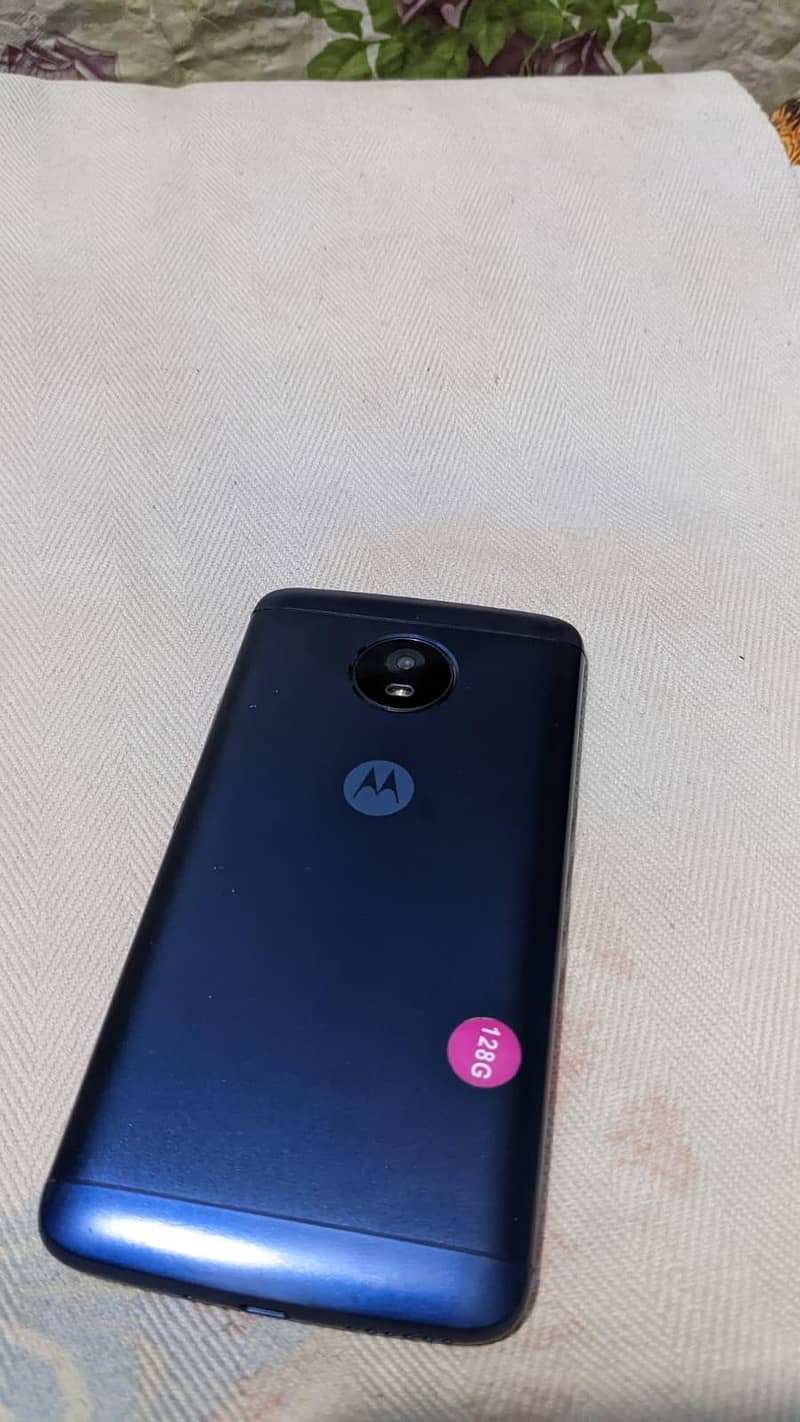 moto E4 plus 2